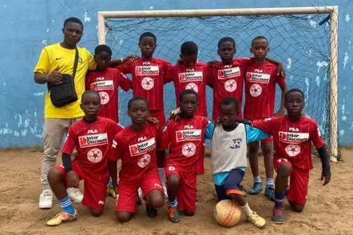 Initiative Humanitaire: Les B Youth du Meyrin FC en Mission Solidaire à Abidjan avec Passport
